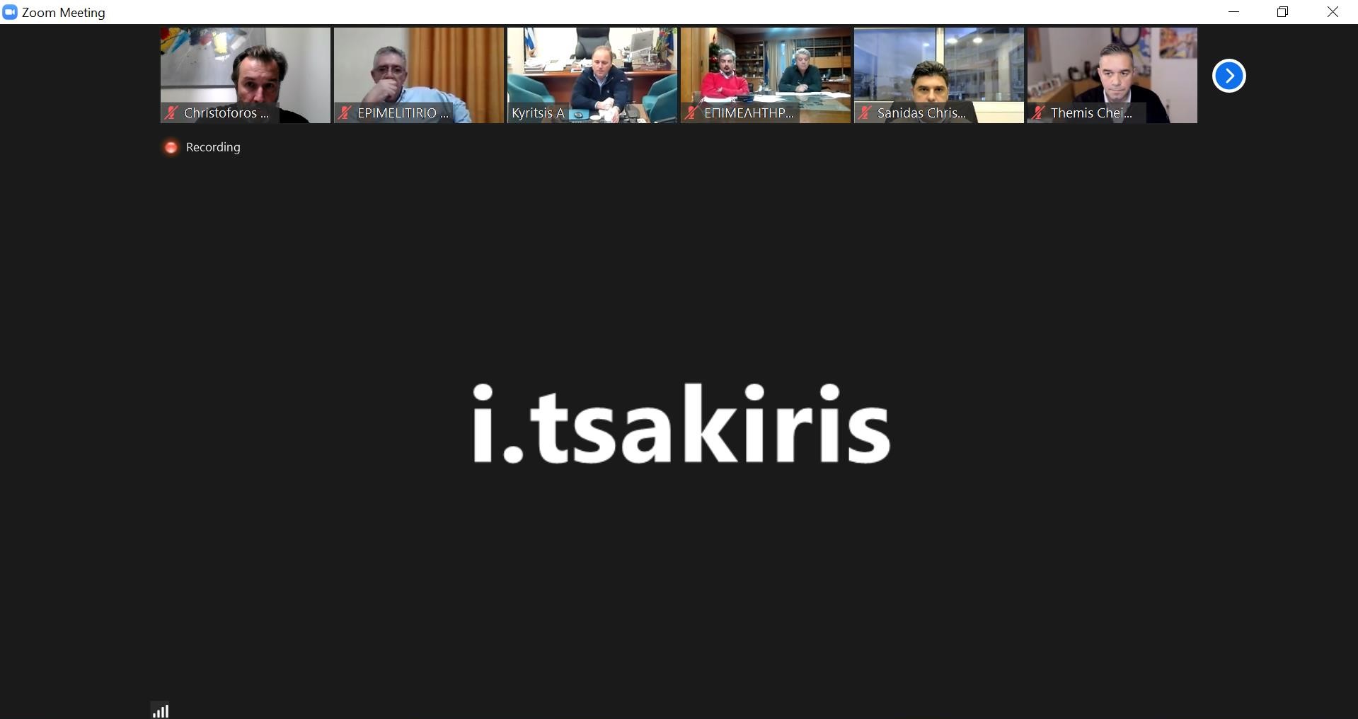 TSAKIRIS_F20734.jpg